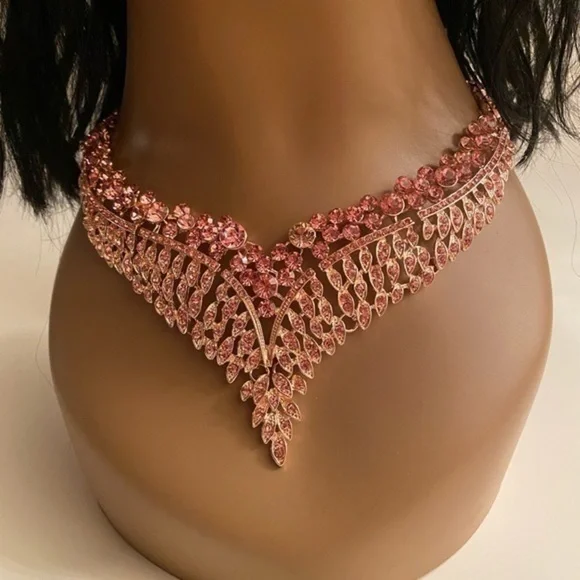 🌺Austrian Crystal Bib Necklace and Earring set - Picture 5 of 5